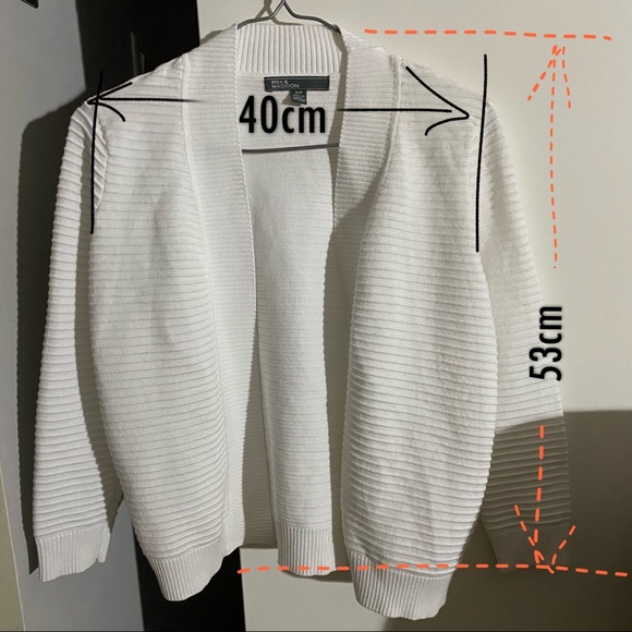 Offerme$5❗️ 89th & Madison Pure White Cardigan in size Small - Picture 2 of 4